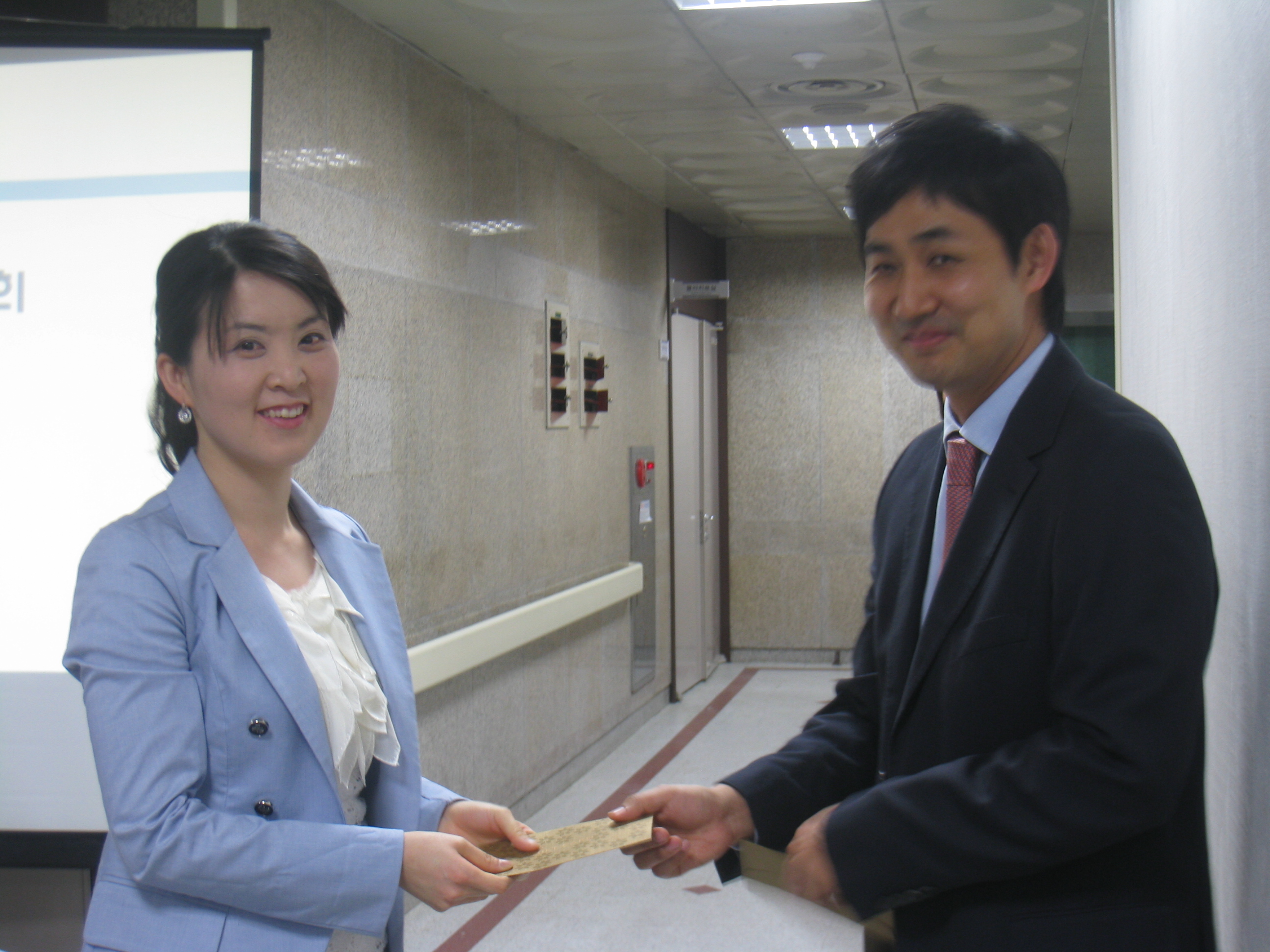 [강남점] 5월 월례교육 및 친절사원 수상 게시글의 6번째 첨부파일입니다.