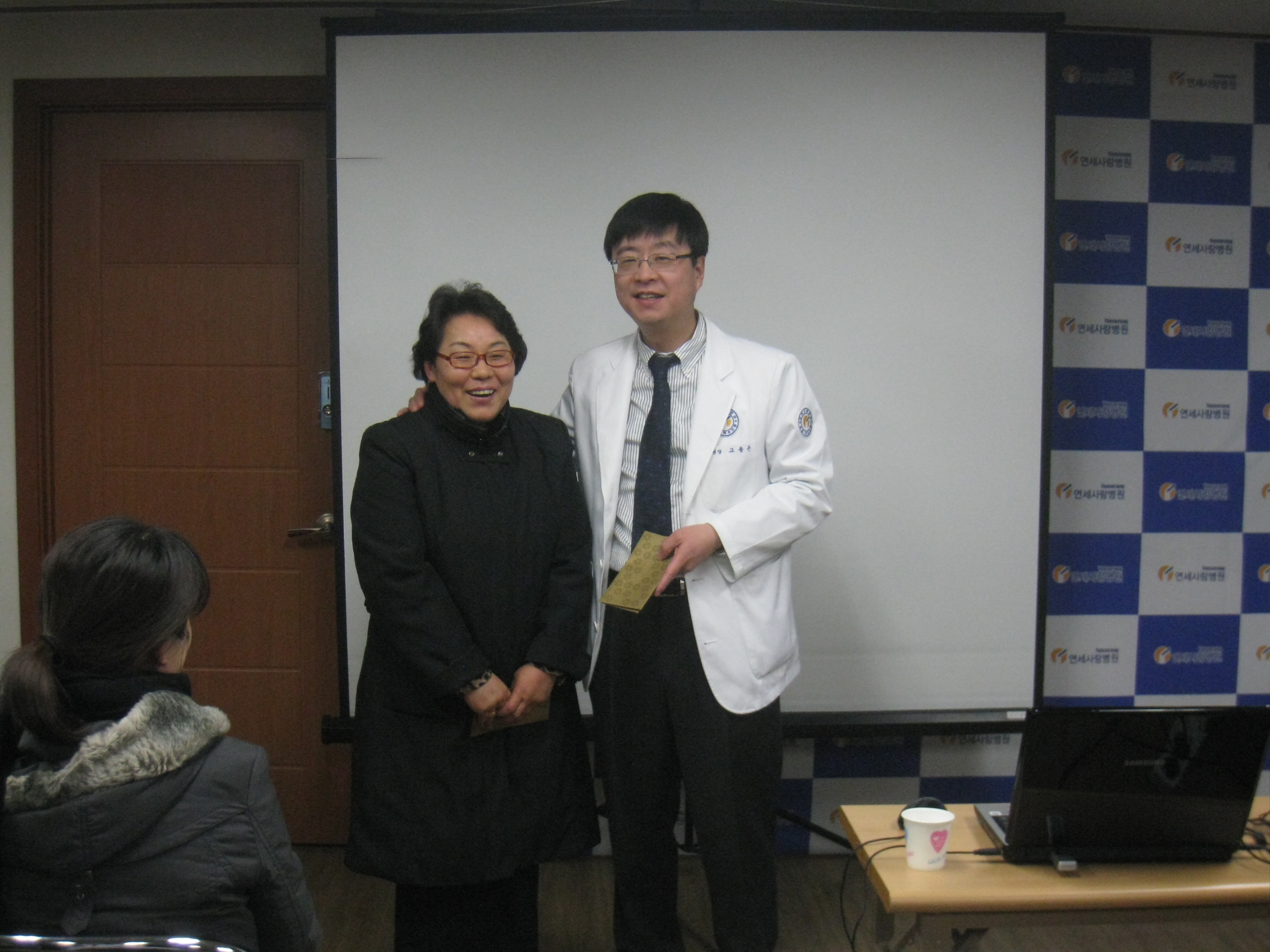 <강남점>2011년 신년사및 친절사원수상과 독후감 수상 게시글의 5번째 첨부파일입니다.