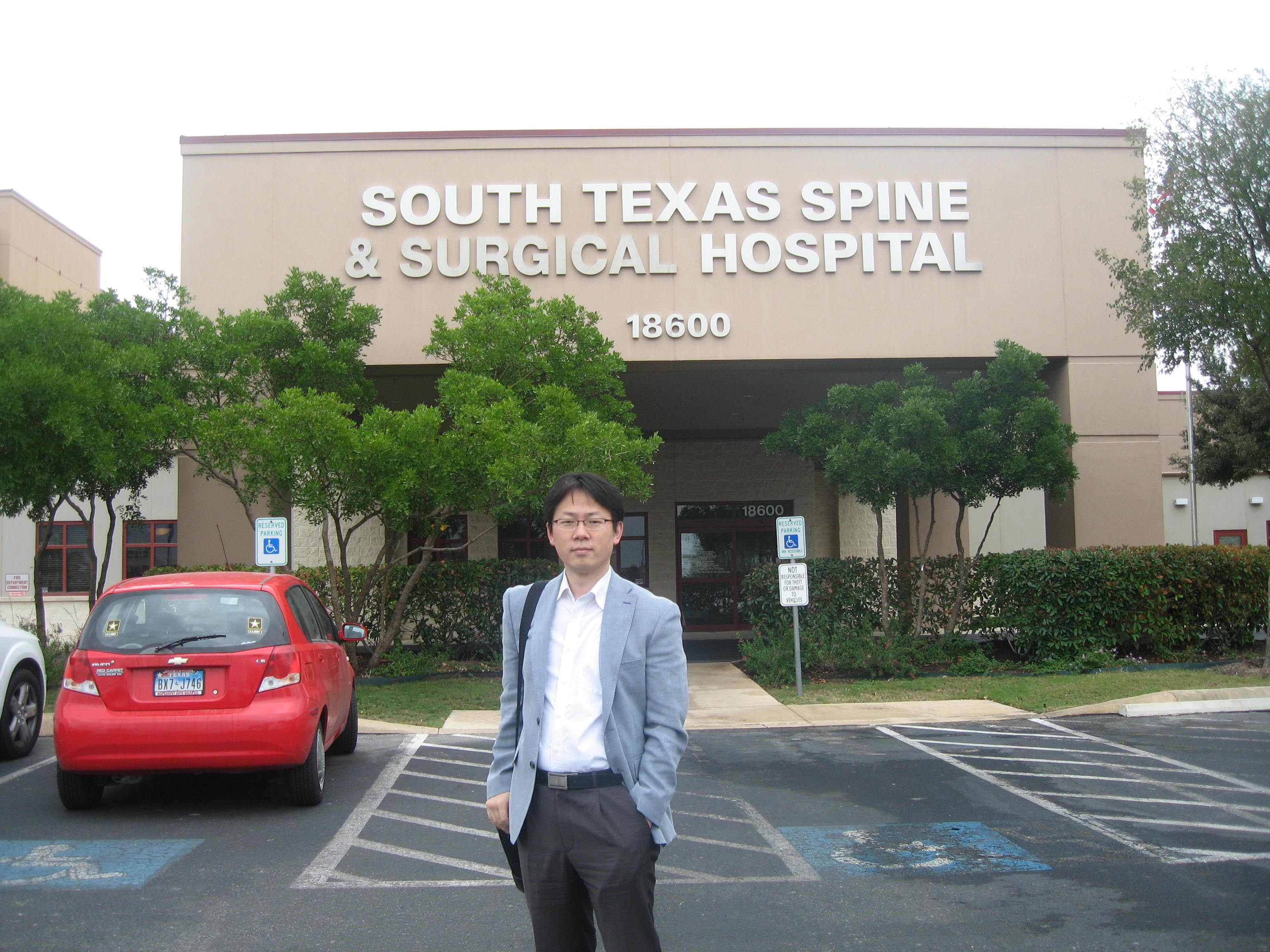 Dr Stephen S. Burkhart 방문연수 (San Antonio Orthopaedic Institute, Nov. 2011)  게시글의 2번째 첨부파일입니다.